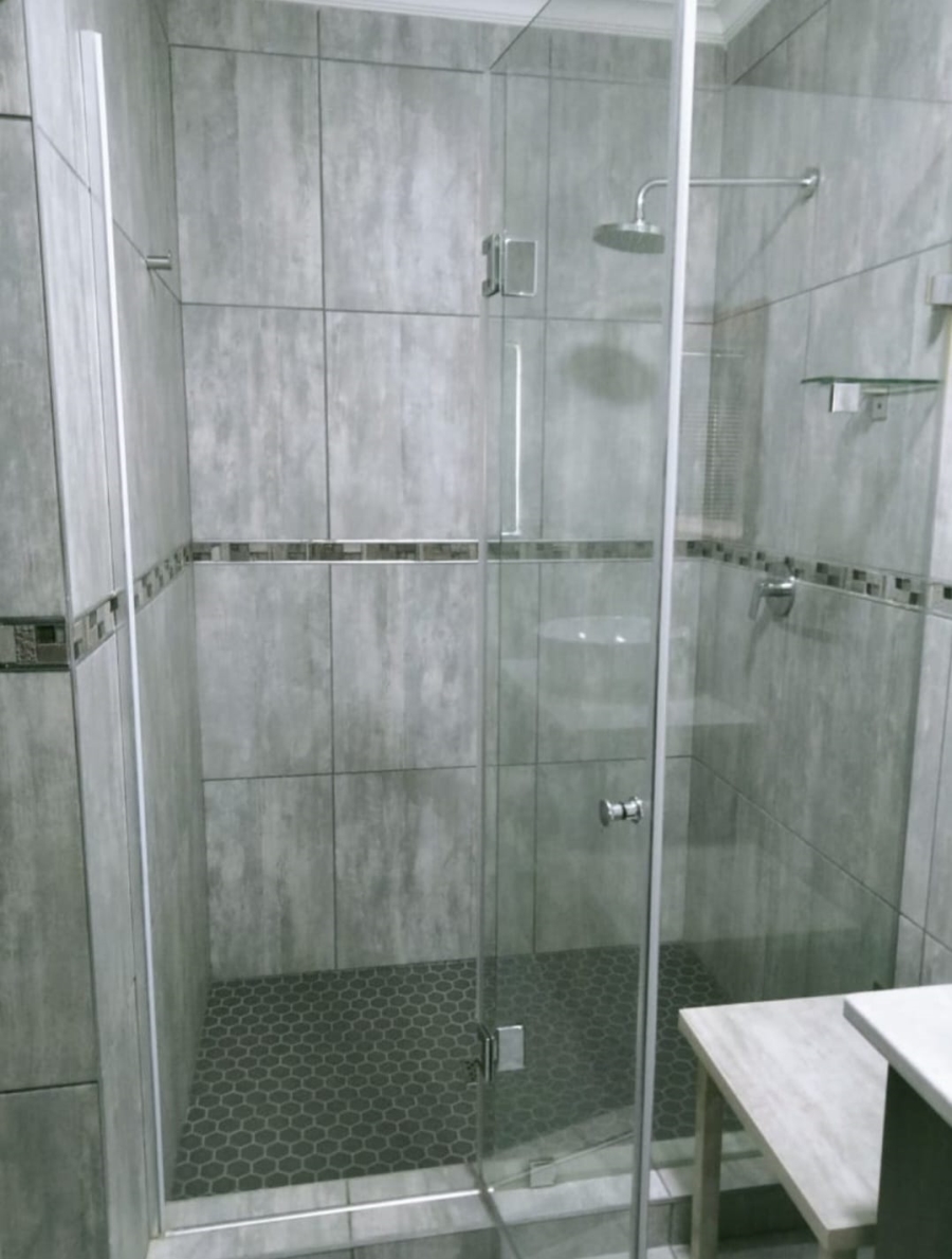 To Let 2 Bedroom Property for Rent in Albertinia Western Cape